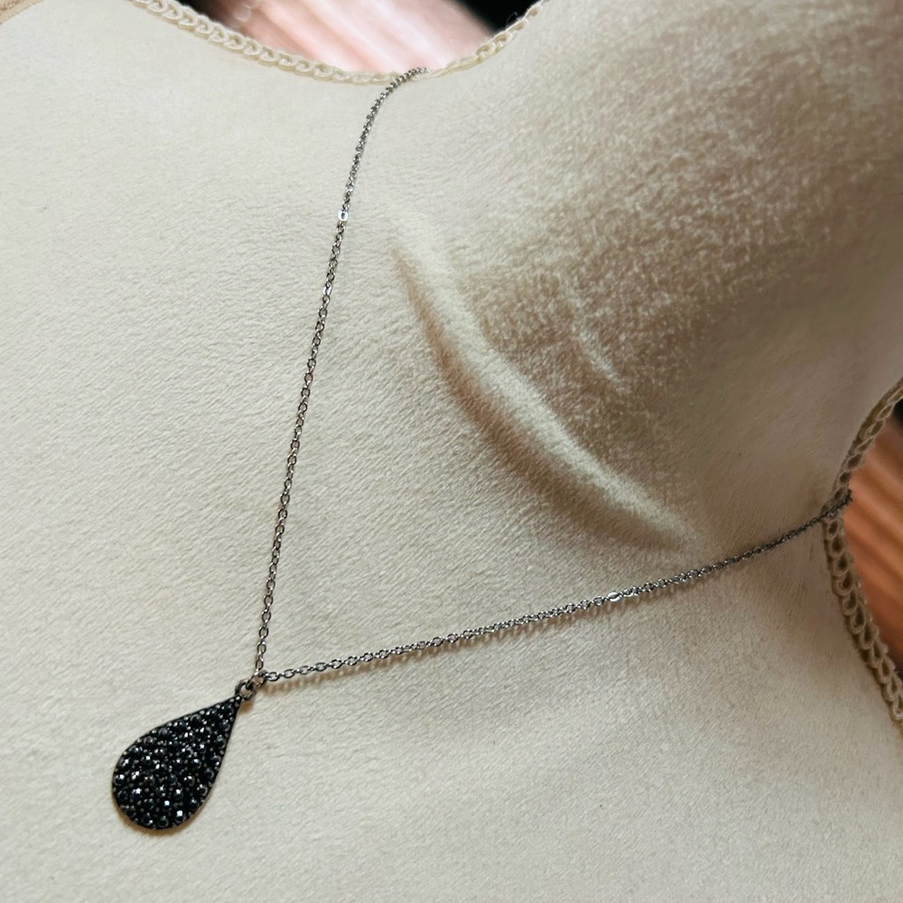 Marcasite tone rhinestone raindrop pendant on chain necklace
